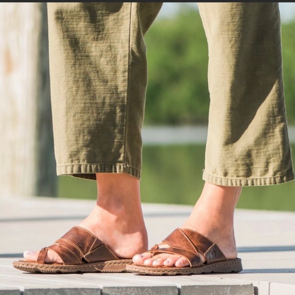 Born SORJA II sandals